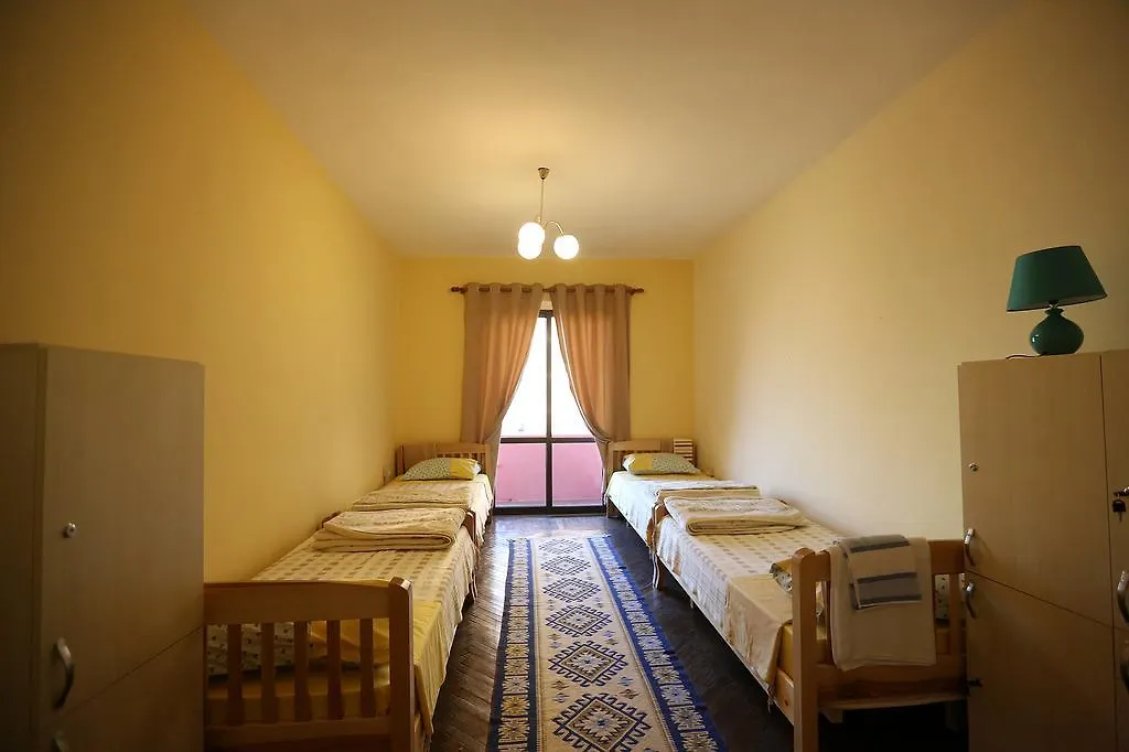 Cosy Hostel Tirana